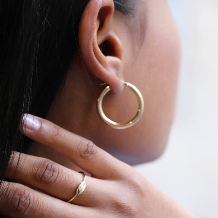 18k gold hoop earrings