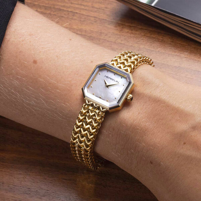 gold color watch ladies