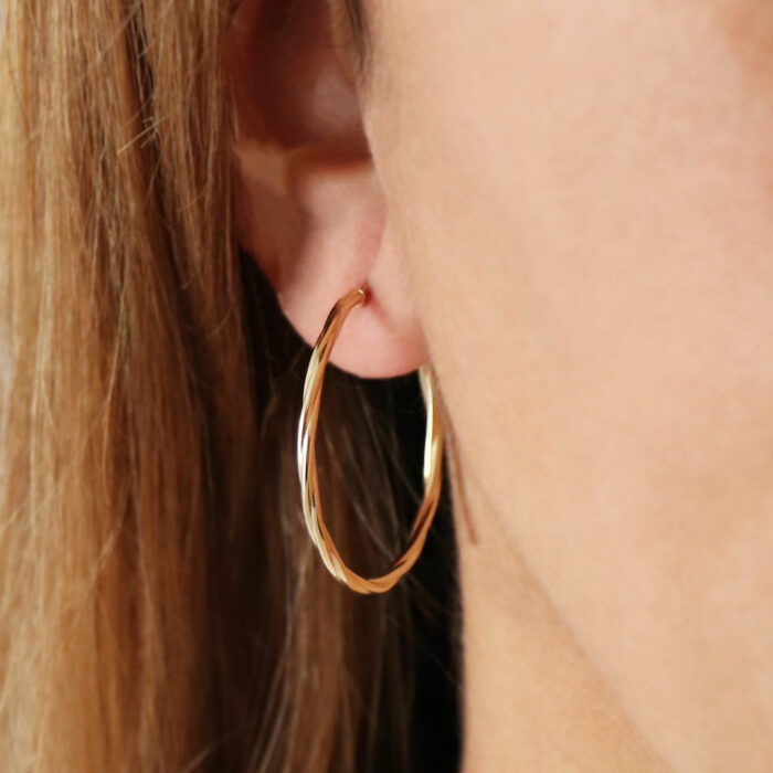 Crazy Hoop Earrings 3mm - Diameter 30mm in Yellow Gold - Image 2